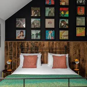 The Pilot Inn Мини-отель